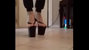 Mis sandalias negras