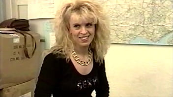 Dolly Golden, French Pornstar 90s, première scène anale avant la reconnaissance !
